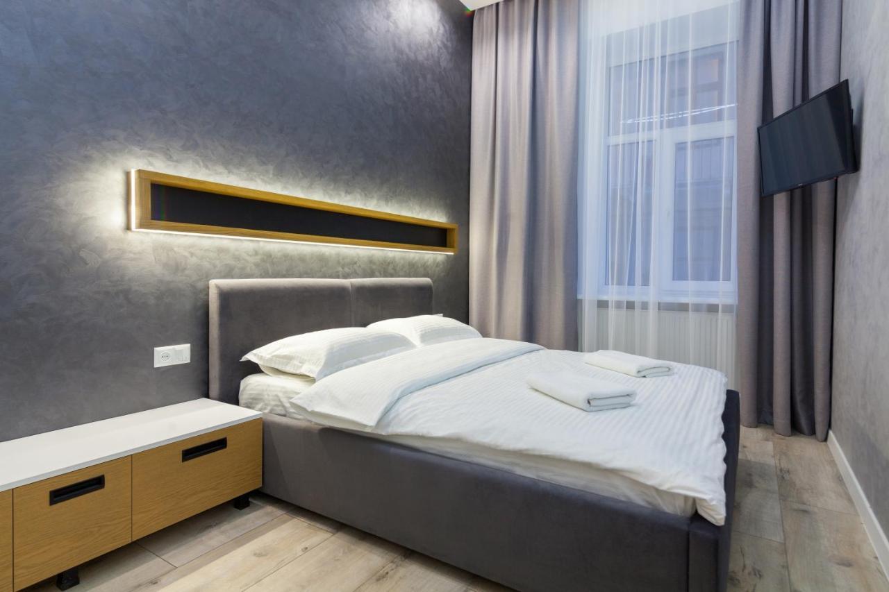 Апартамент З Дизайнерським Ремонтом Lviv Ngoại thất bức ảnh