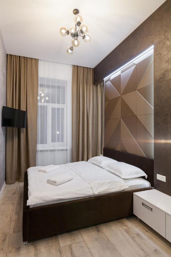 Апартамент З Дизайнерським Ремонтом Lviv Ngoại thất bức ảnh